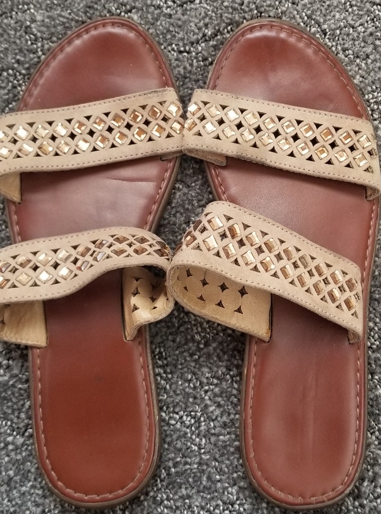 Mossimo nude and gemstone slip-on